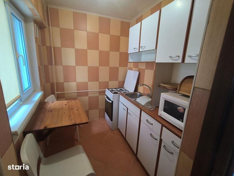 Garsoniera langa metrou Gorjului, cf 1, bloc mixt,izolat termic - 1