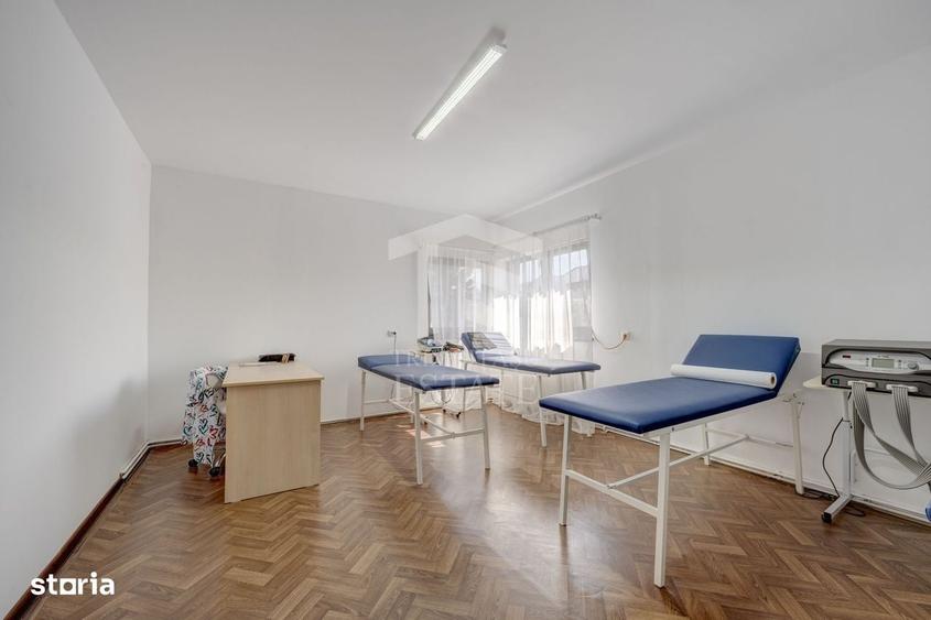 Casă cu 4 camere în Central