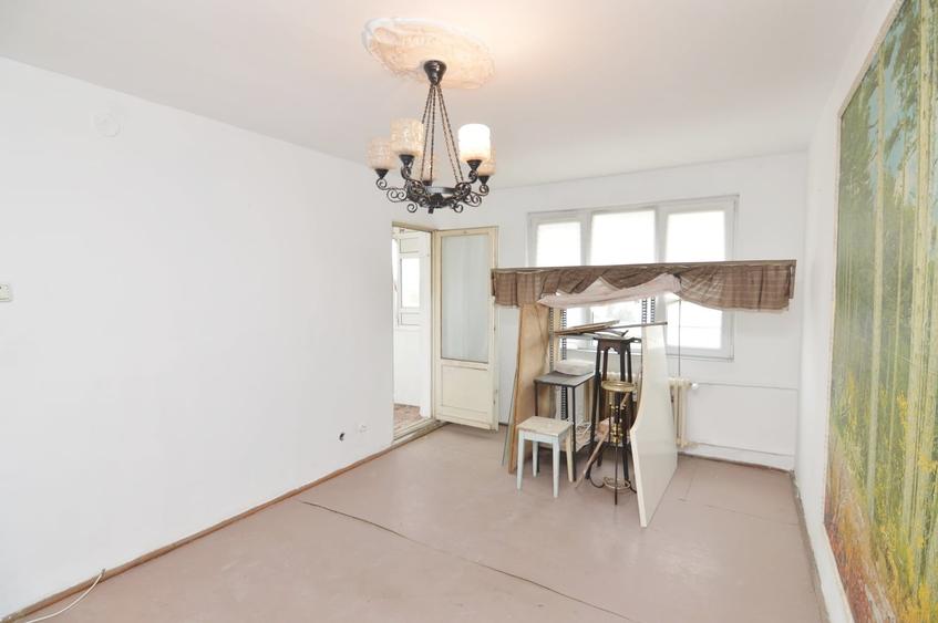 Apartament cu 3 camere decomandat în Theodor Pallady