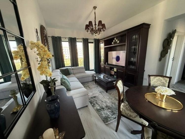 Apartament cu 2 camere decomandat, mobilat în Apărătorii Patriei