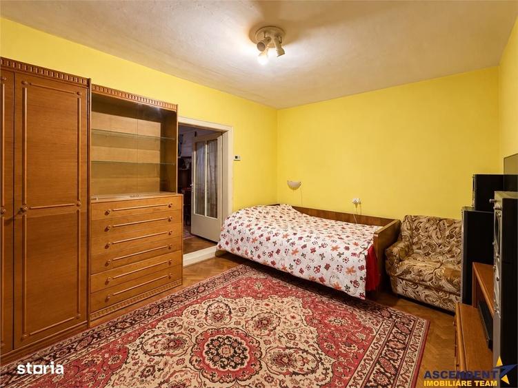 Casă cu 4 camere în Sânzieni