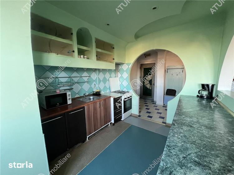 Apartament cu 3 camere decomandat în Terezian