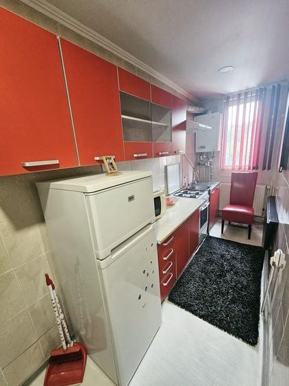 Garsonieră decomandată în Central