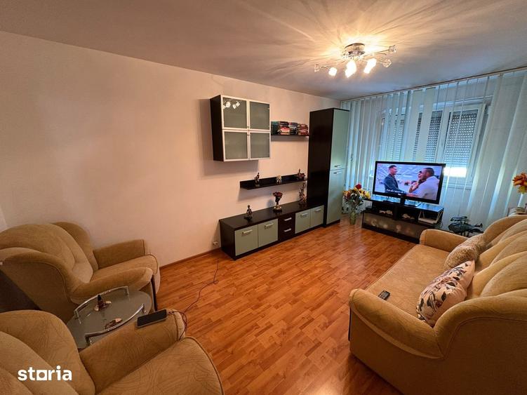 Apartament cu 3 camere în Sălăjan