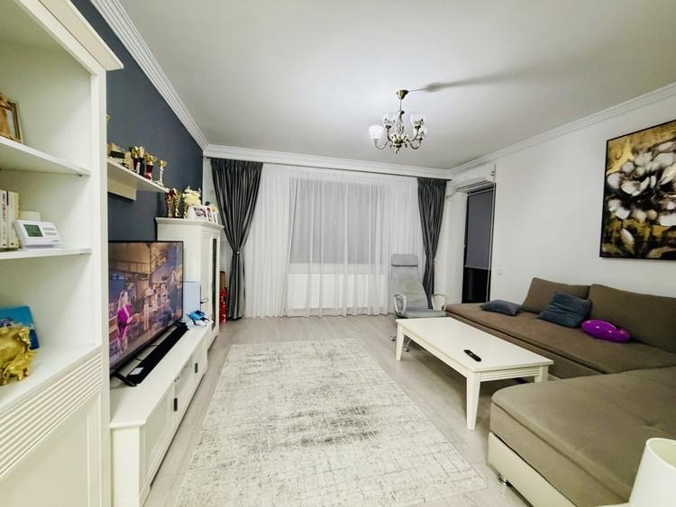 Apartament cu 2 camere decomandat în Păcii