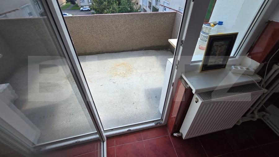 Apartament cu 3 camere decomandat în Micro 17