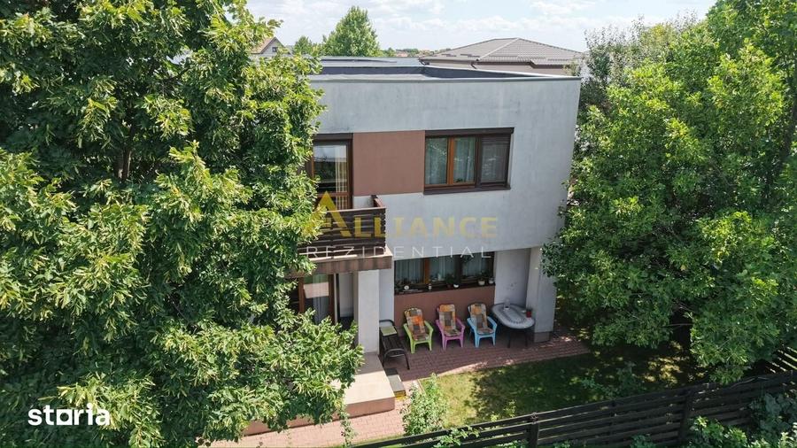 Casă cu 4 camere cu Teren 300 Mp în Glina