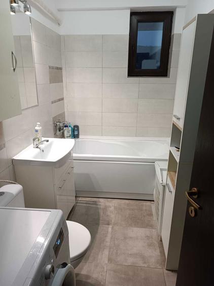 Apartament cu 2 camere decomandat în Vișan
