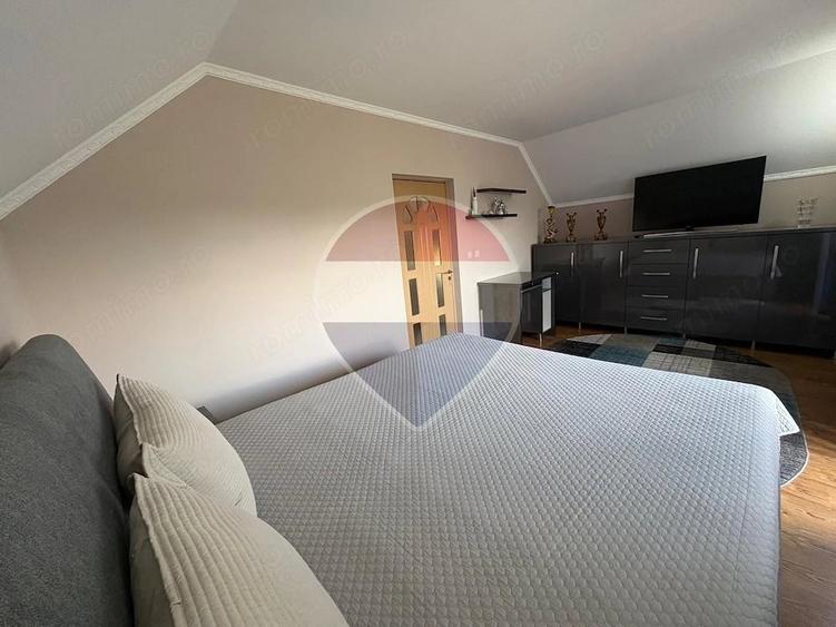 Casă cu 5 camere cu Teren 2687 Mp în Mădăras
