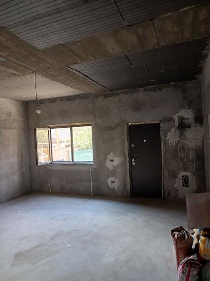 Casă cu 3 camere în Tunari