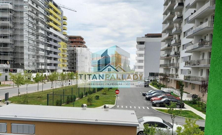 Apartament cu 4 camere decomandat în Titan
