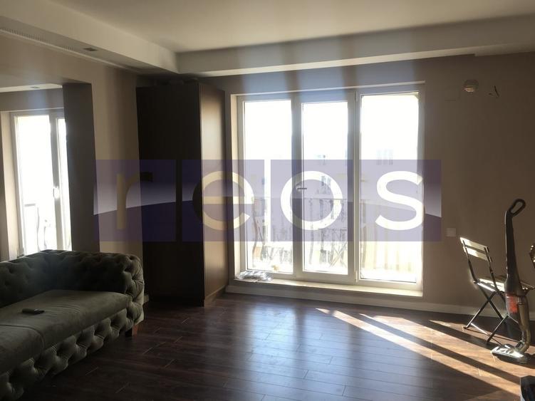 Apartament cu 3 camere în Ștefăneștii de Jos