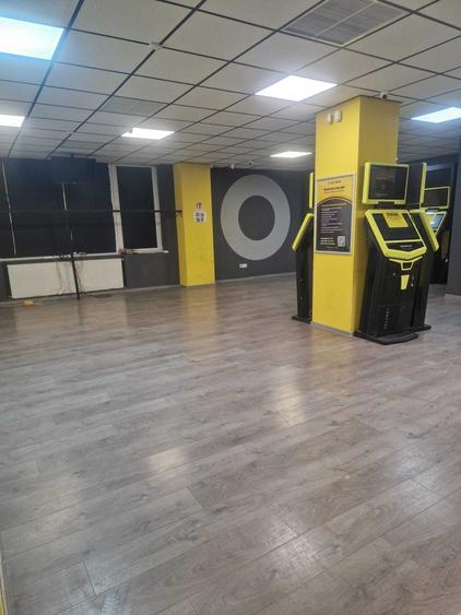 Spațiu comercial, de 100 mp, în Industriilor