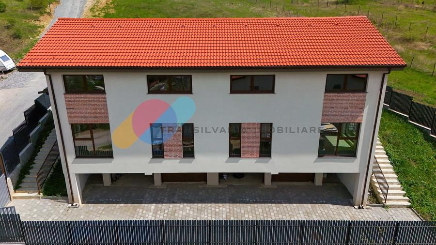 Duplex cu 4 camere cu Canalizare în Iris
