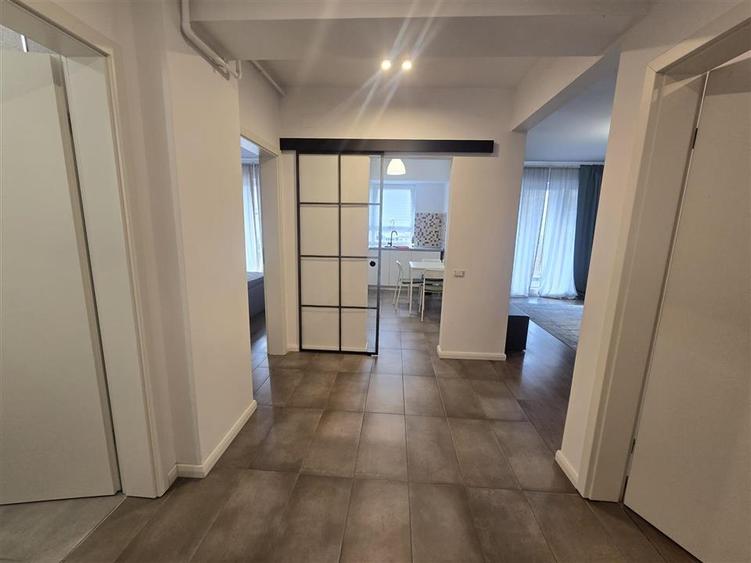 Apartament cu 3 camere decomandat în Tomis Plus