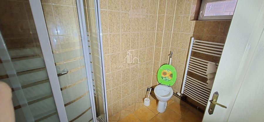 Casă individuală cu 6 camere cu Teren 514 Mp în Central