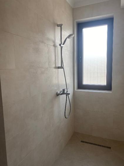 Duplex cu 5 camere cu Canalizare în Afumați
