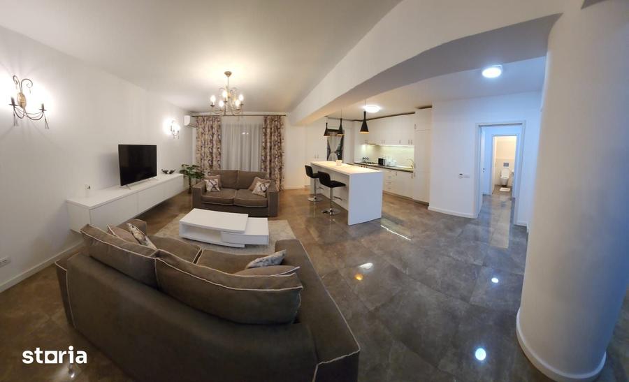 Apartament cu 3 camere decomandat în Exterior Vest