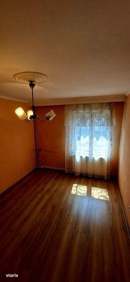Apartament cu 2 camere decomandat în Trivale