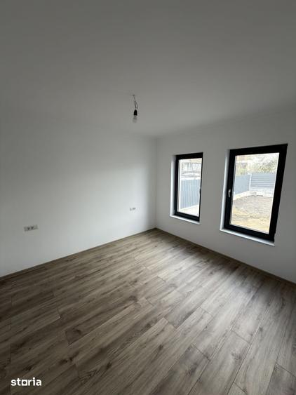 Casă cu 4 camere cu Teren 600 Mp în Central