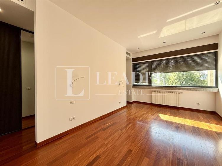 Apartament cu 4 camere decomandat, mobilat în Dorobanți