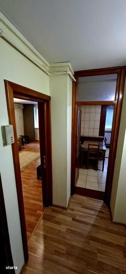 Apartament cu 3 camere decomandat în Popa Șapcă