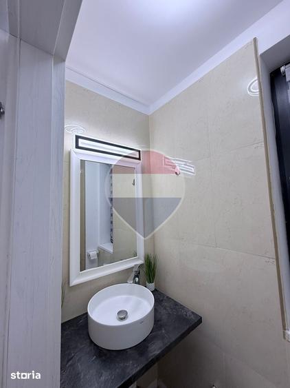 Casă cu 4 camere cu Teren 227 Mp în Ulmi