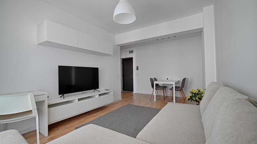 Apartament cu 3 camere decomandat, mobilat în Militari
