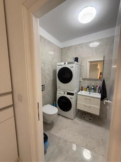 Apartament cu 3 camere decomandat în Vest
