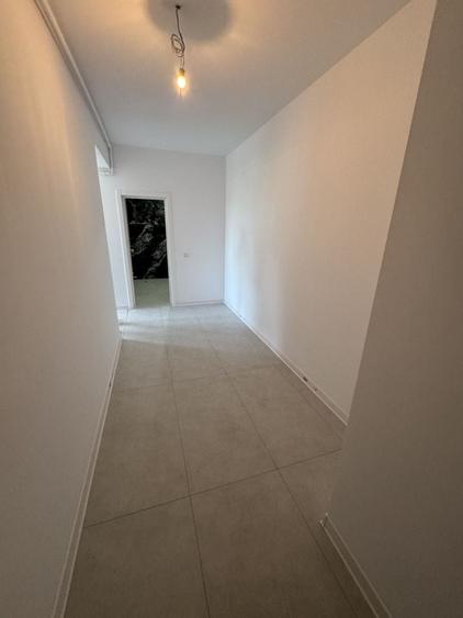 Apartament cu 3 camere decomandat în Kamsas