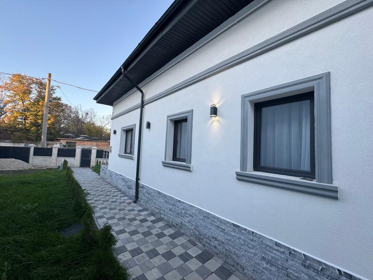 Casă individuală cu 3 camere cu Canalizare în Bucureștii Noi