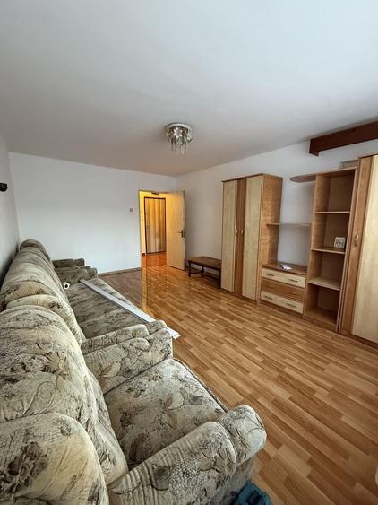 Garsonieră decomandată în Găvana