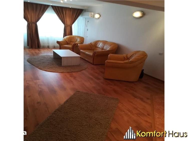 Apartament cu 3 camere decomandat în Ștefan cel Mare