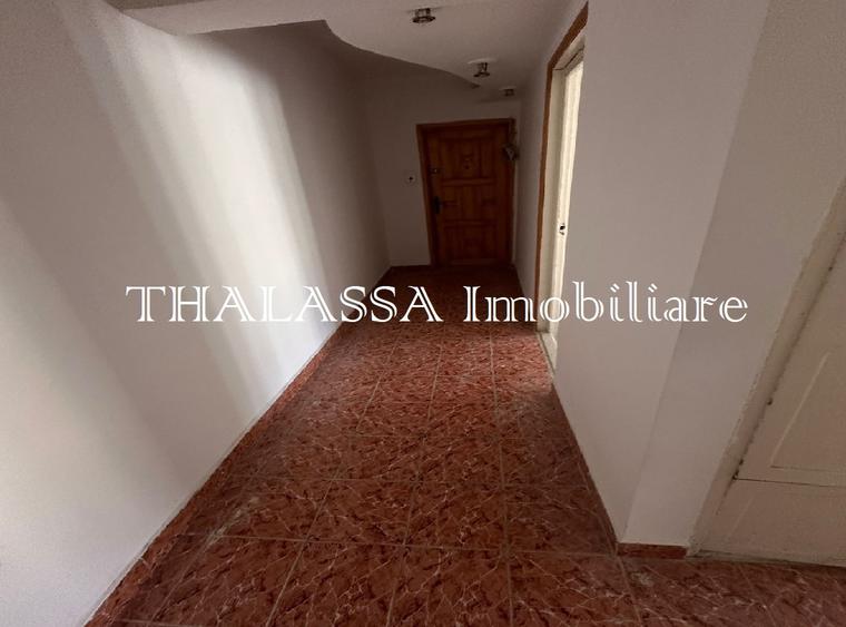 Apartament cu 2 camere decomandat în Mazepa 2
