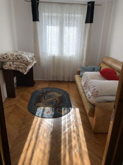 Apartament cu 3 camere decomandat în George Enescu