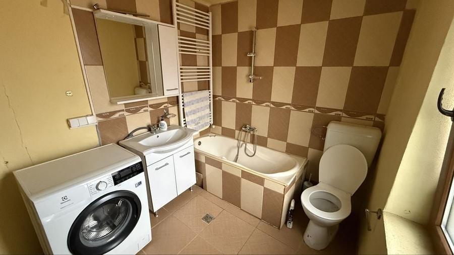 Casă cu 3 camere în Vladimirescu