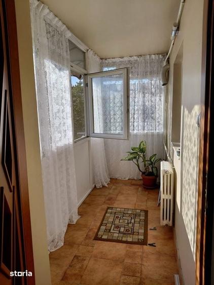 Apartament 3 camere decomandat, 73,30mp, zona Craiovita Noua - 1