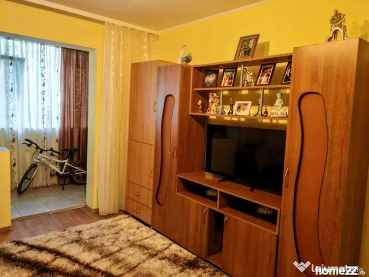 Apartament cu 2 camere semidecomandat în Groapa