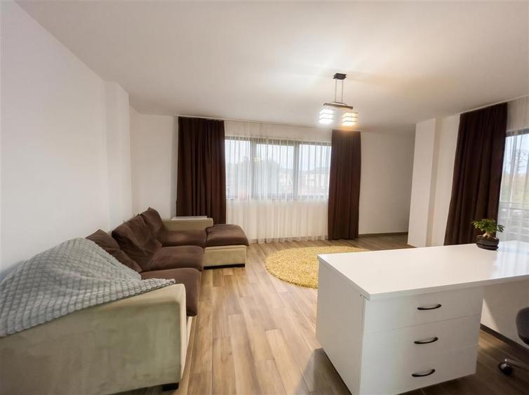 Apartament cu 3 camere decomandat în Nord-Vest