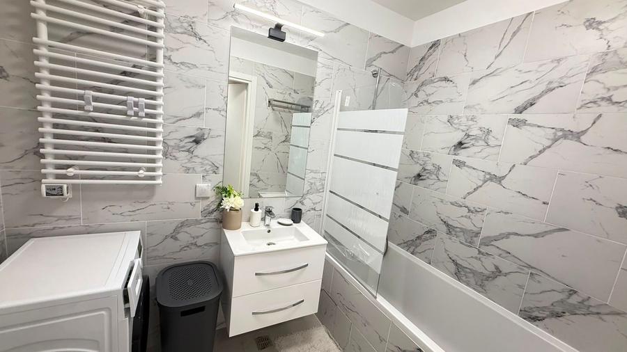 Apartament cu 2 camere decomandat, mobilat în Băneasa