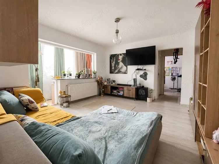 Apartament cu 2 camere semidecomandat în Șagului