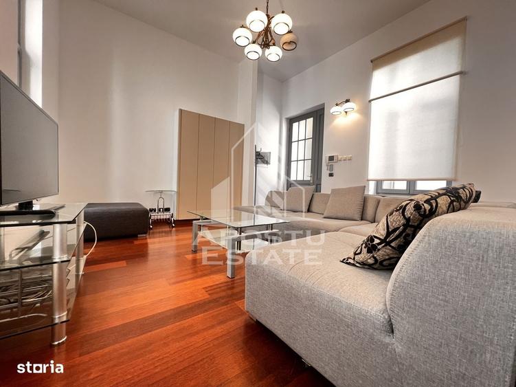 Apartament cu 3 camere în P-ța Unirii