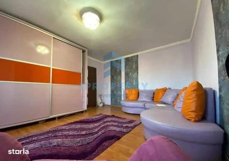 Apartament cu 3 camere decomandat în Sebastian