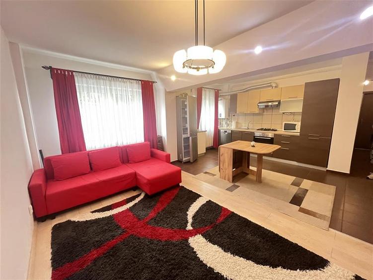 Apartament cu 3 camere decomandat, mobilat în Terezian