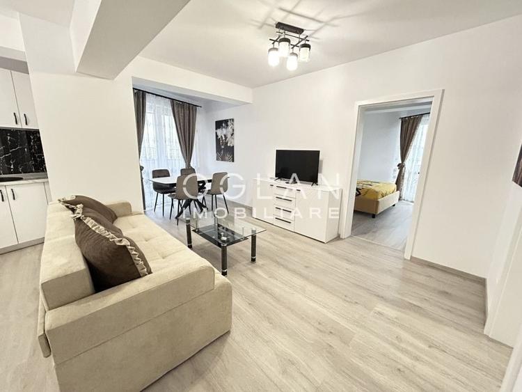 Apartament cu 3 camere semidecomandat, mobilat în Șelimbăr