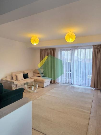 Duplex cu 3 camere cu Canalizare în Sud-Est