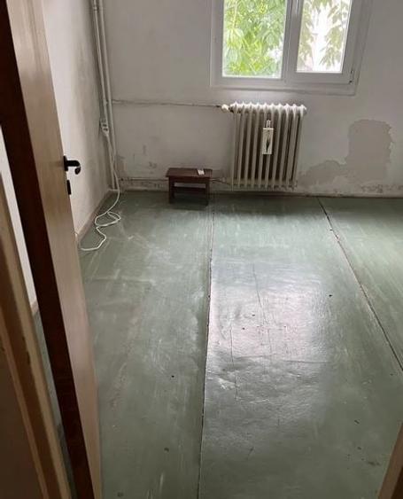 Apartament cu 3 camere semidecomandat, mobilat în Titan
