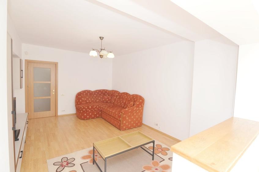 Apartament cu 3 camere decomandat în Iancului
