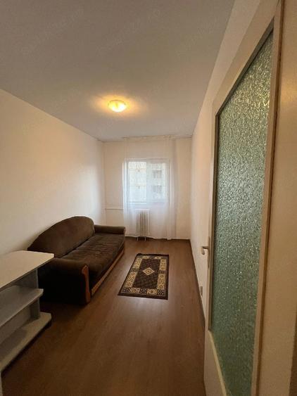 Inchiriez ap 3 camere PB Nufarul vis a vis de Lotus Centre - 3
