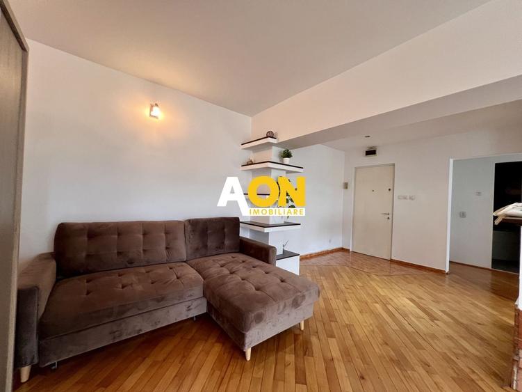 Apartament cu 2 camere semidecomandat, mobilat în Cetate
